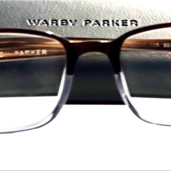 Wilkie in Eastern Bluebird Fade. Never-fail frame, with a sloped browline. - Picture 4 of 8